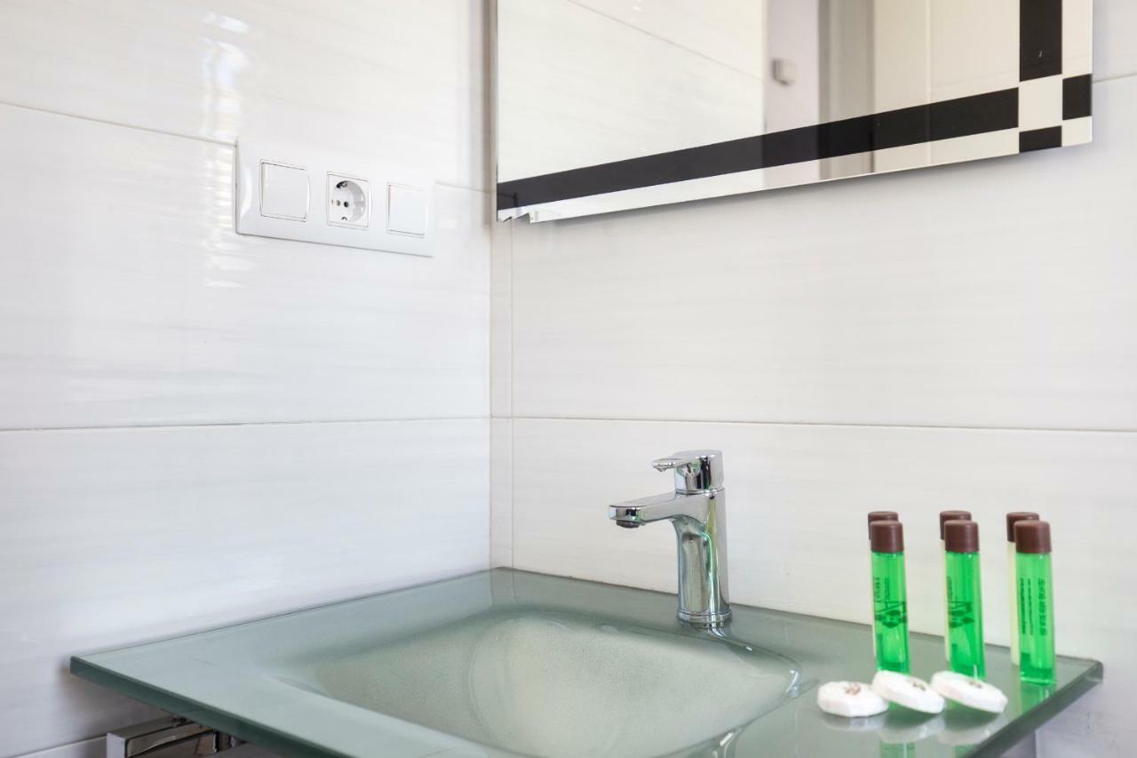 Apartamento Atico Real Suites グラナダ エクステリア 写真